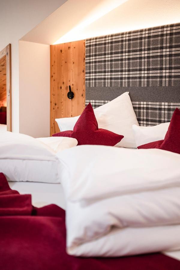 Hotel Lener Campo di Trens Kültér fotó